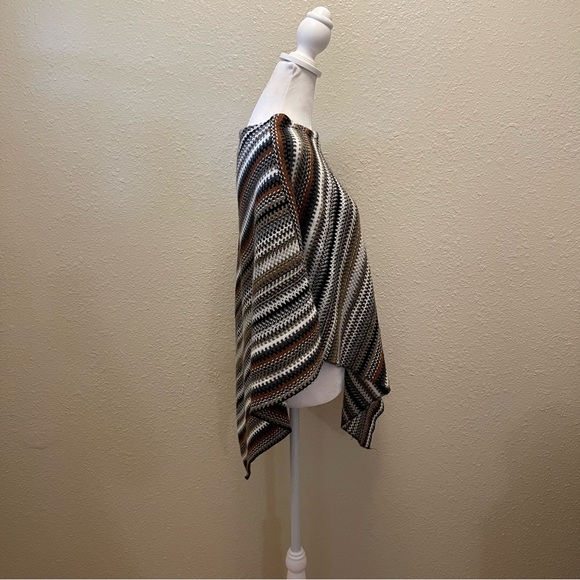 Big Buddha Women's 100% Acrylic Brown Gray Black White Stripe Shawl Poncho OS - Picture 2 of 15
